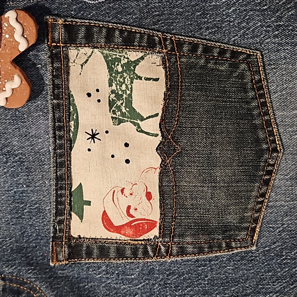 🤶🎄HANDMADE  UPCYCLED CHRISTMAS GIFT SANTA APRON W/ COOKIE ORNAMENT & SPOONS 🎁 - Picture 2 of 10